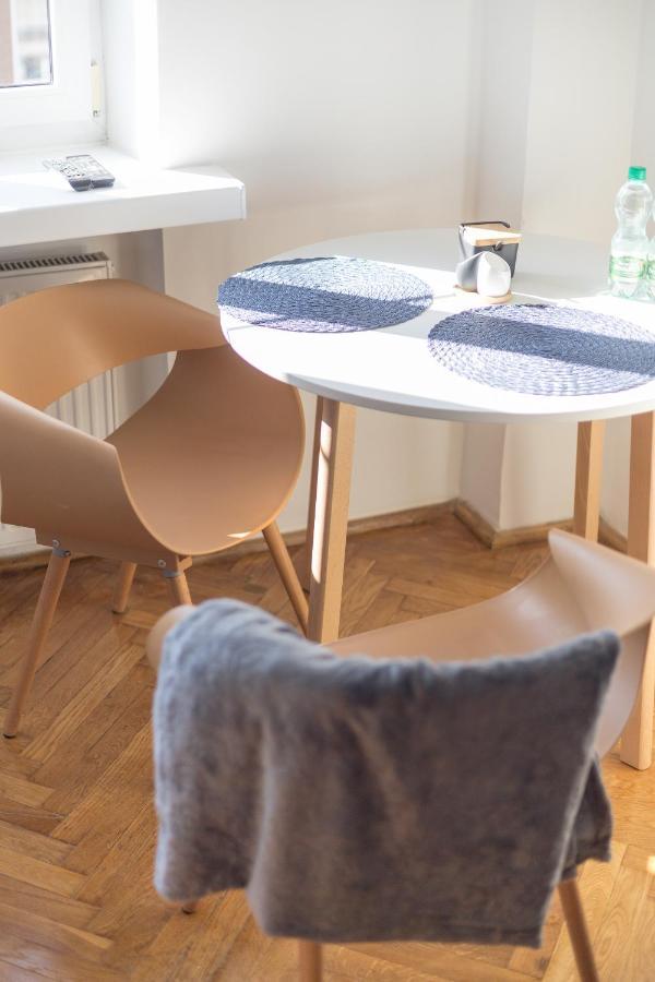 Old Town Velvet Studio Apartment วอร์ซอ ภายนอก รูปภาพ